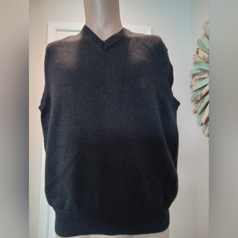 2-$10... Nautica Gray 100% Cotton V-neck Sweater Vest Men's Size M